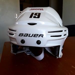 Bauer ice hockey helmet